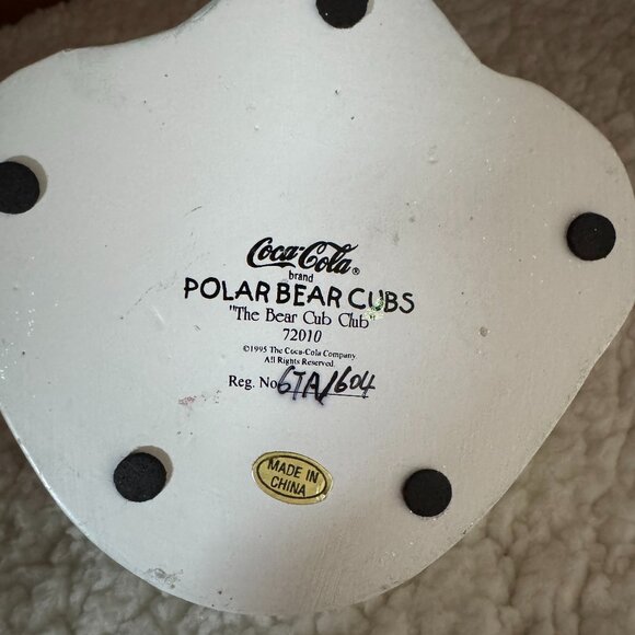 Coca-Cola Polar Bear Cubs “The Bear Cub Club” 72010, 1995 with Box - Picture 6 of 6
